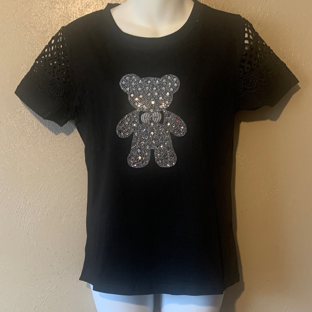 Yuna size S/M Elegant Black Tee Sparkling Bear Design Lace Embroidery NWT